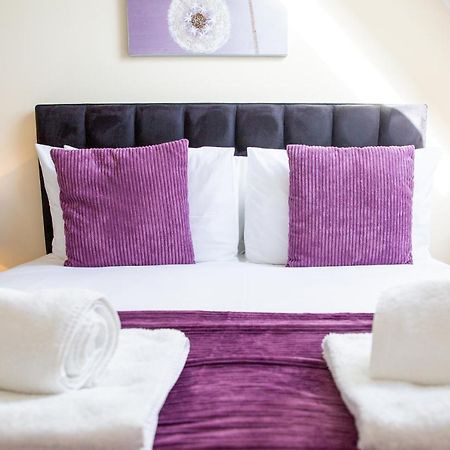 Velvet 2-Bedroom Apartment, Clockhouse, Hoddesdon Eksteriør bilde
